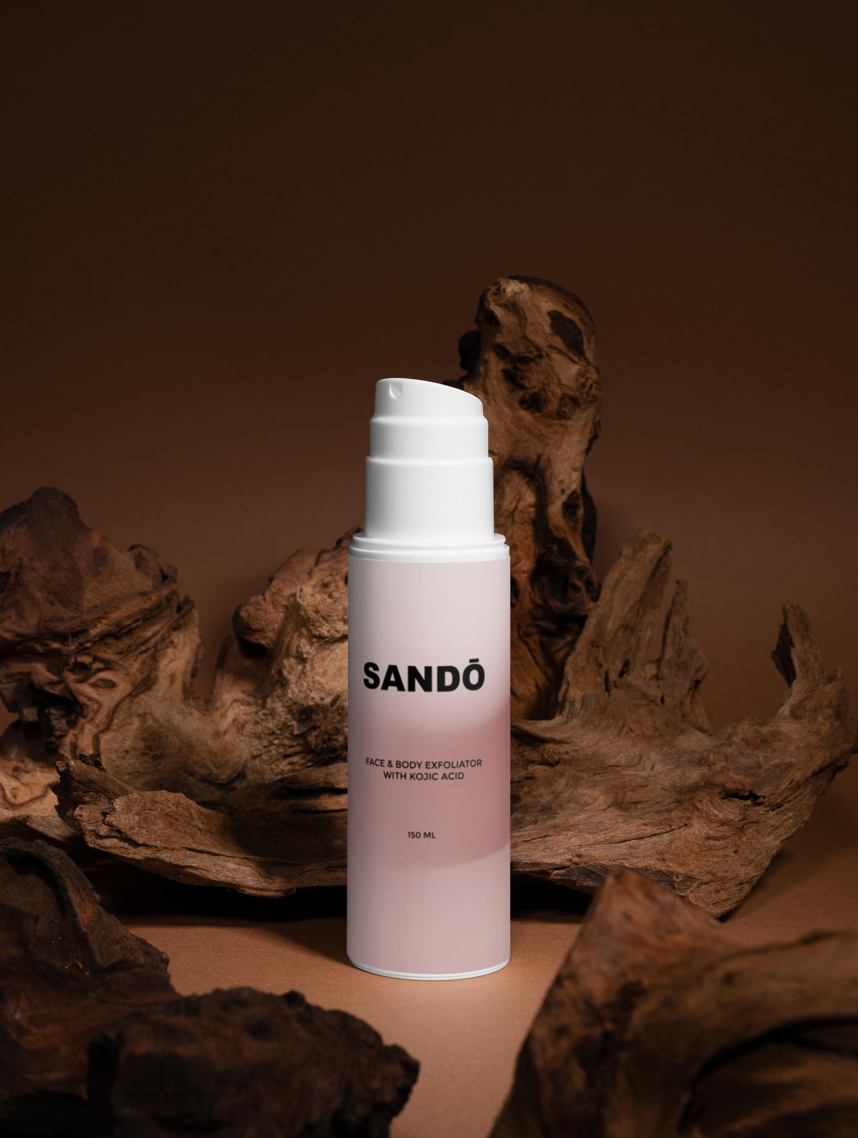 FACE & BODY EXFOLIATOR WITH KOJIC ACID